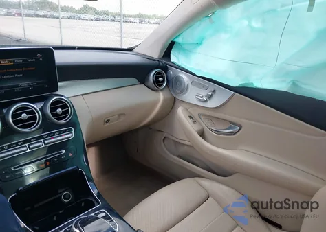 2018 Mercedes-Benz C 300 4Matic from USA, damaged, VIN WDDWJ4KB1JF678659